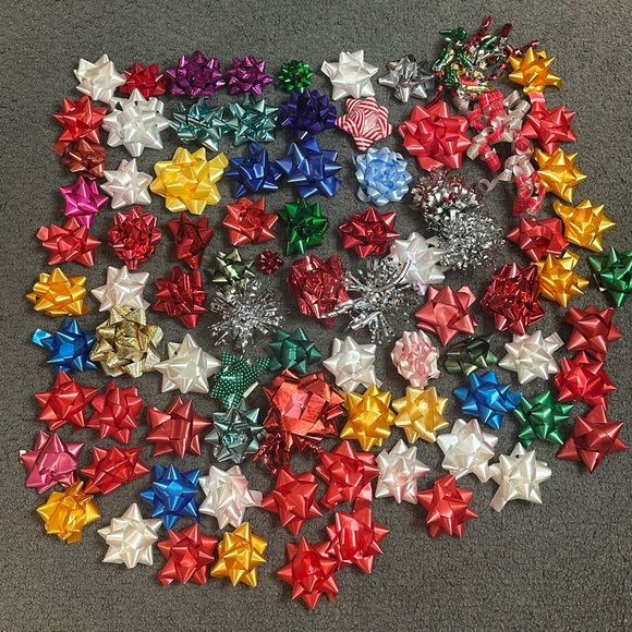 Lot of 86 Vintage Gift Bows Pink Red White & Ribbons - Picture 1 of 2